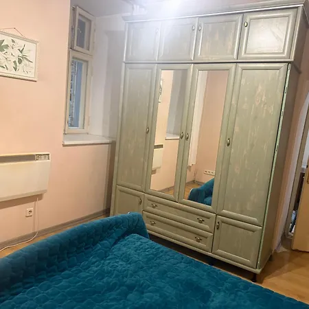 Apartment Quiet 1st Floor Flat On Troitska Near Shevchenko Park Center *